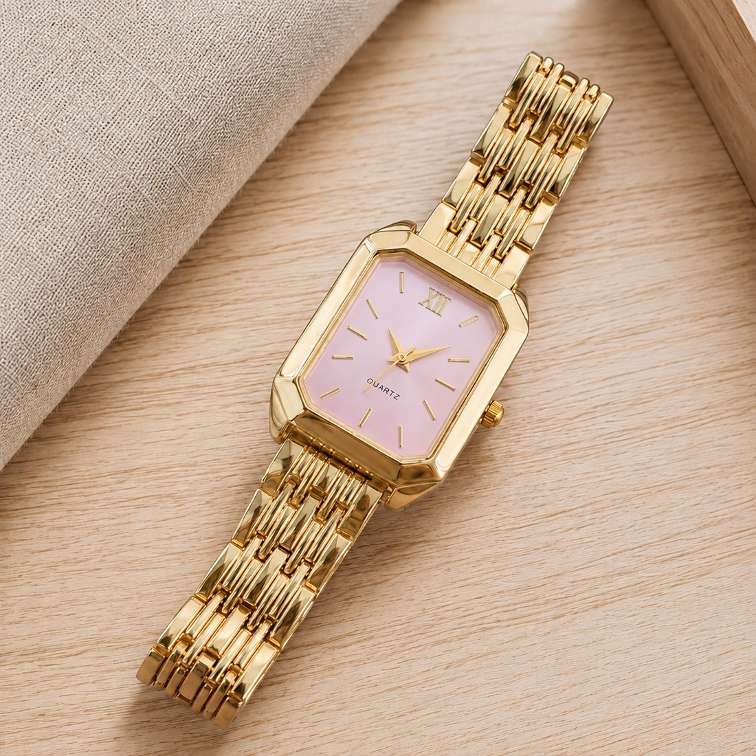 Hawthorne Geometric Watch - Gold Powder