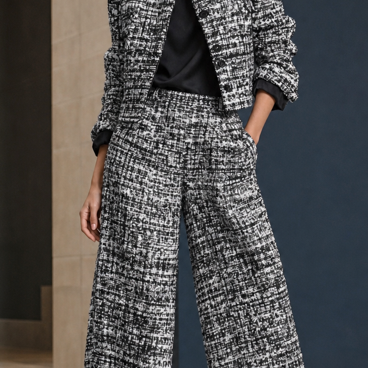 Sarah Tailored Set - Lead Product Detail